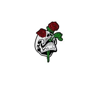 Skull brooch pin